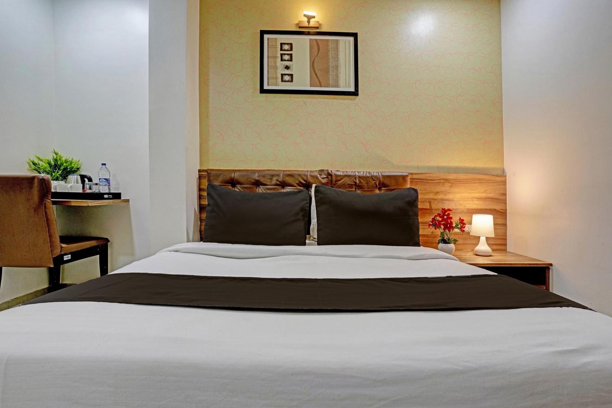 Hotel O Blue Inn Residence Near R City Mall Мумбаї Екстер'єр фото